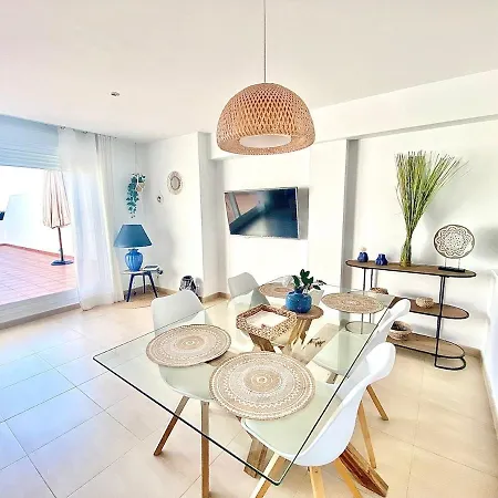 公寓 Panorama Seaviews - Eaw Homes