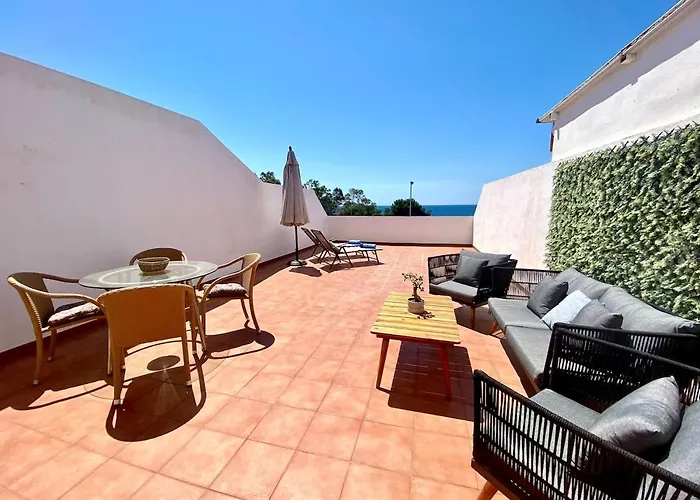 Panorama Seaviews - Eaw Homes *